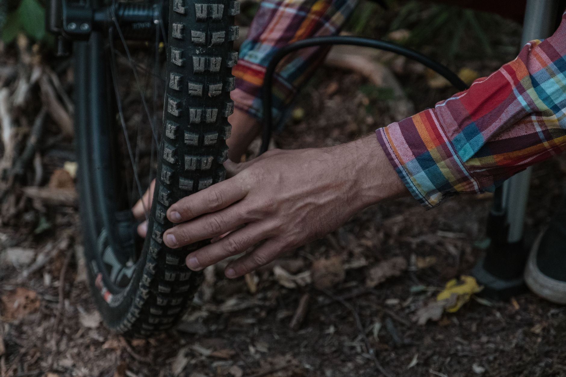 Calculer la bonne pression des — manomètre pression pneus VTT