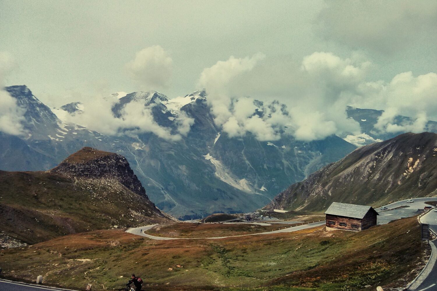 Gravir le col du Petit-Saint-Bernard à vélo : profil, distance et conseils