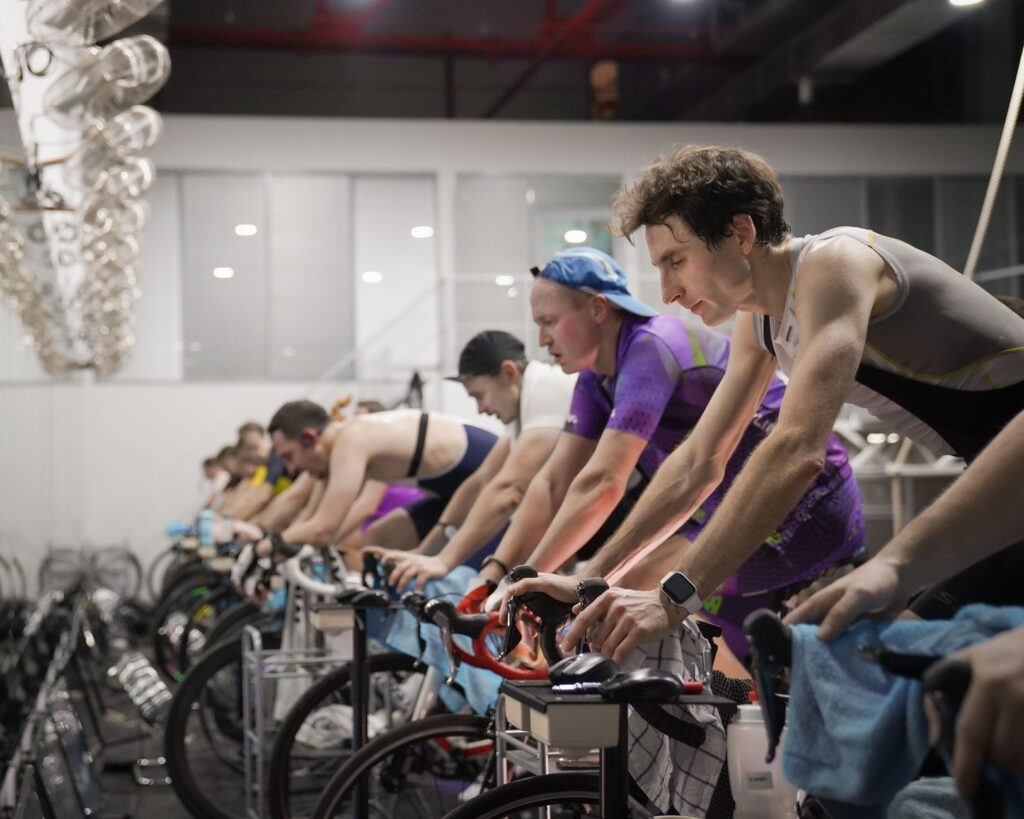 Le RPM, ce cours de — cours de vélo indoor groupe