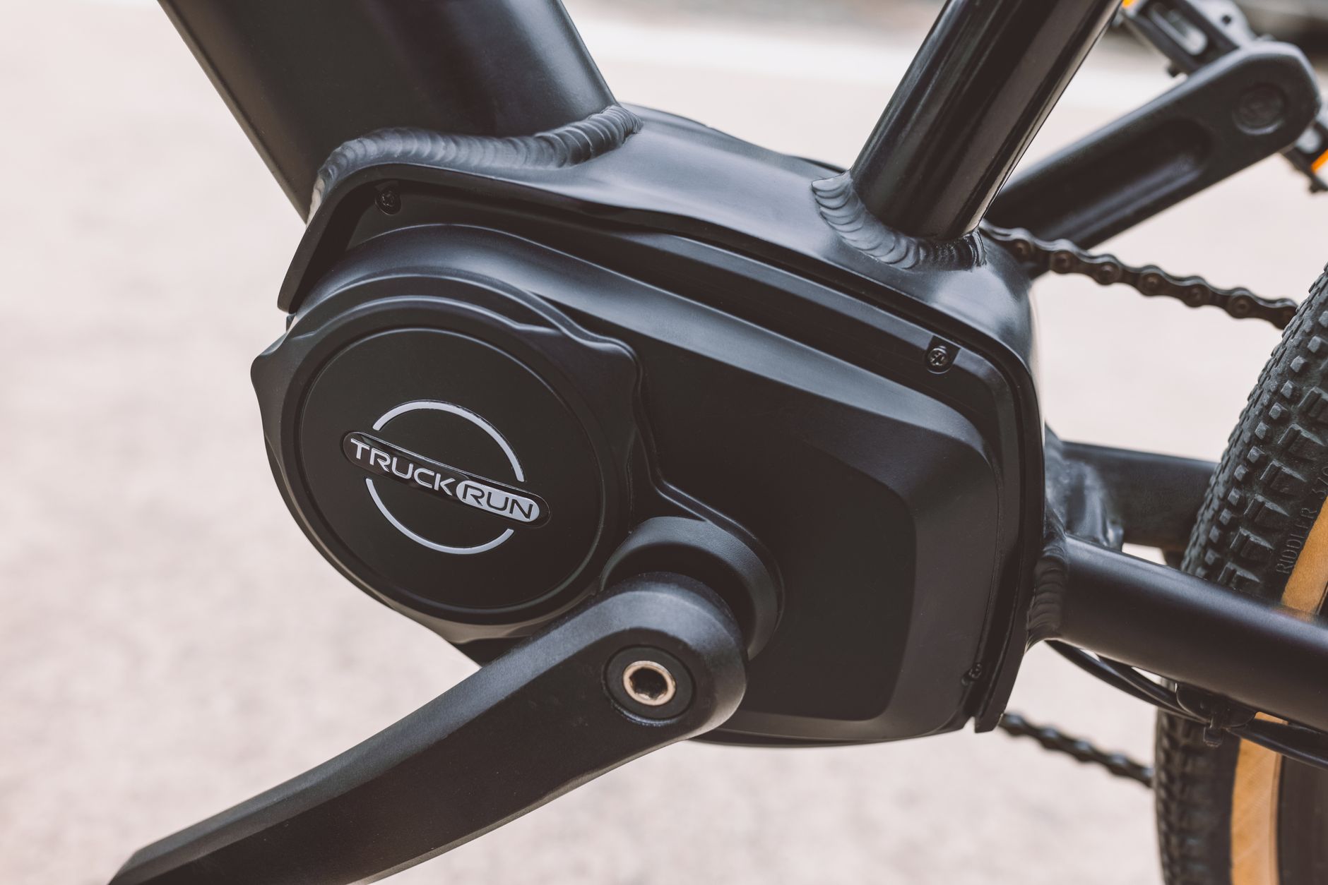 Moteur électrique invisible sur un — moteur électrique invisible vélo de course