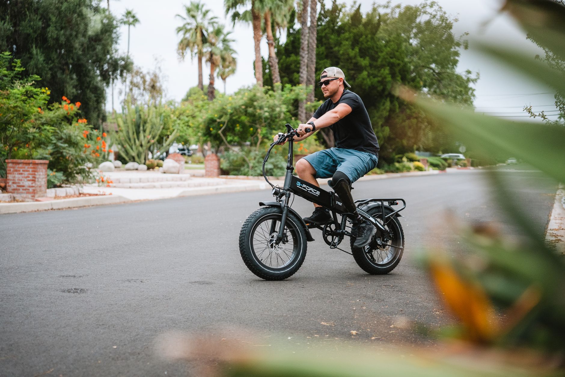 Vélo électrique qui se coupe en roulant : comprendre les causes les plus fréquentes — vélo électrique roulant sur route
